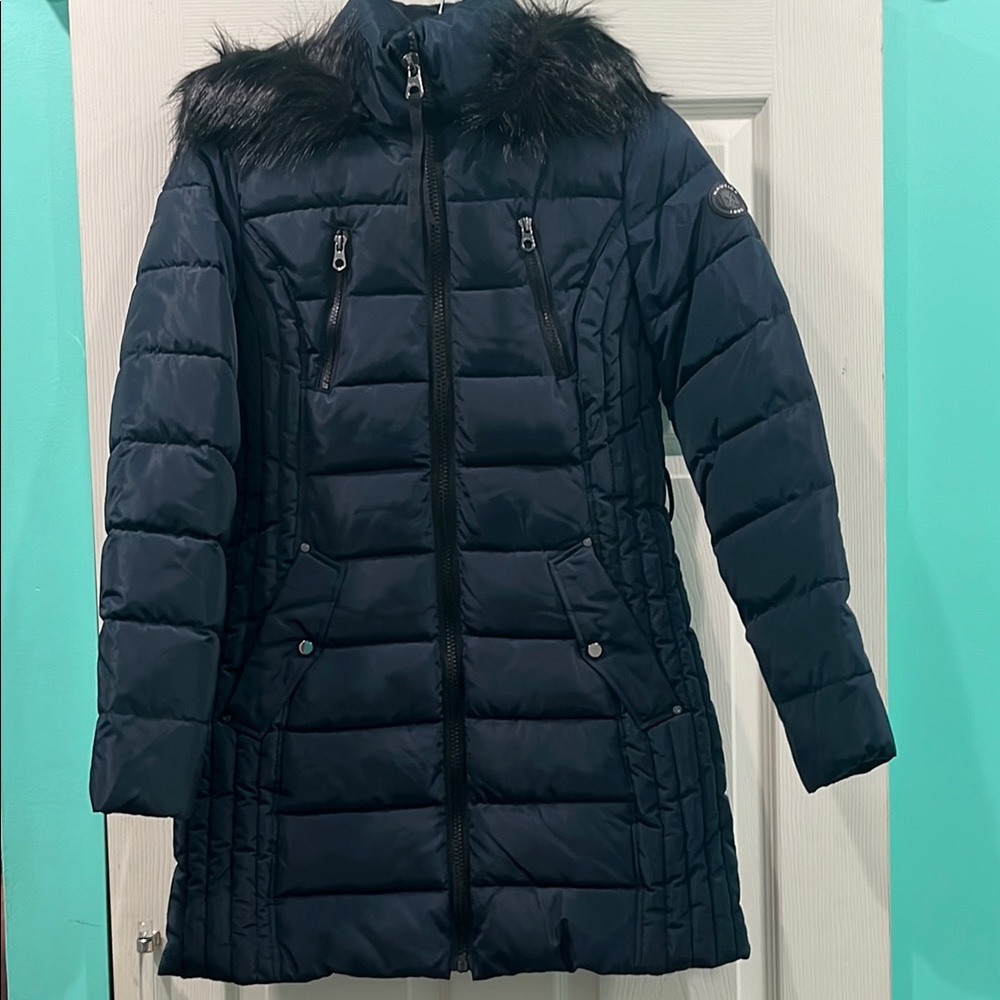Nautica-Women's Navy Puffer Coat with Faux Fur Trim-Excellent condition
